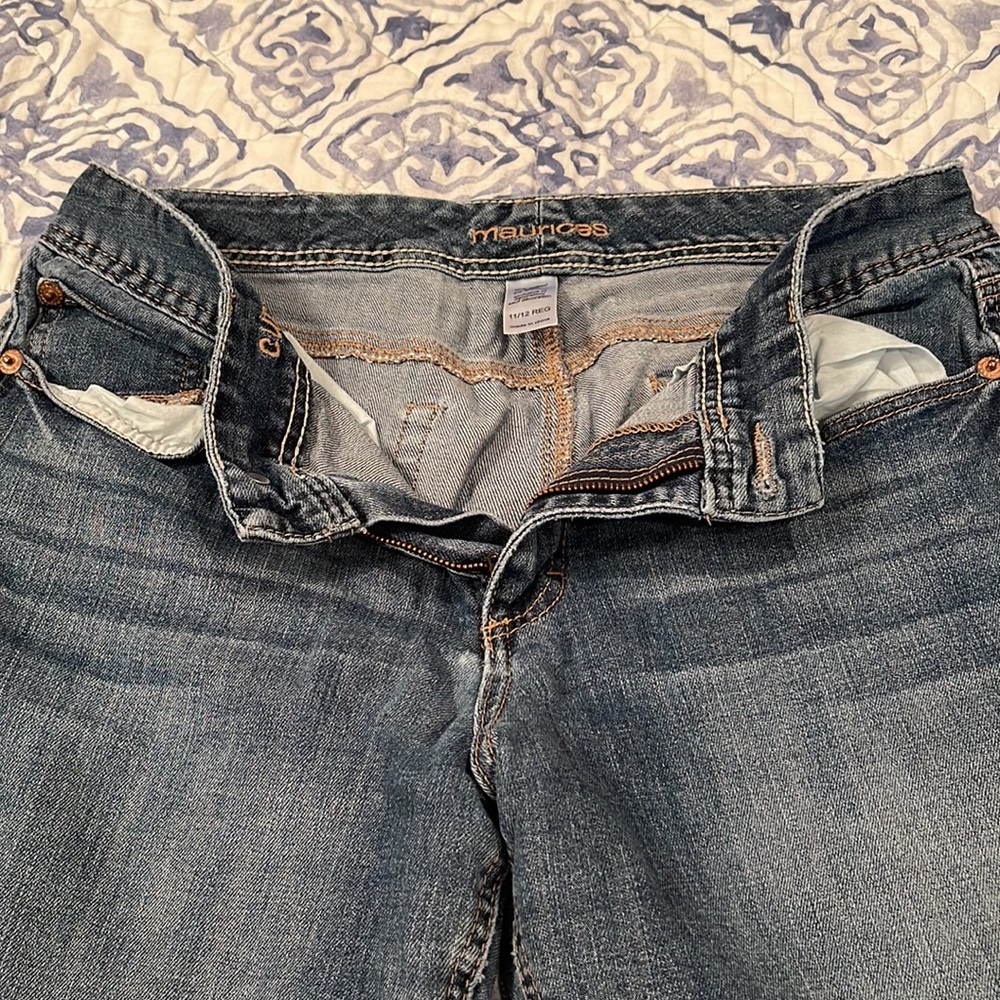 Jeans - Picture 2 of 5